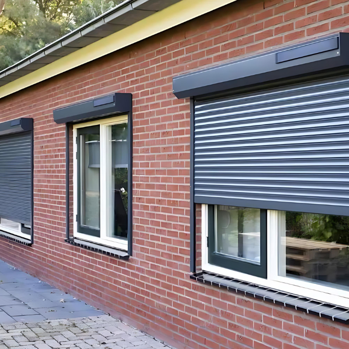 SUNFLECT® Solar Rolluik op maat - Grijze 7038 Omkasting en Groen 6005 Lamellen