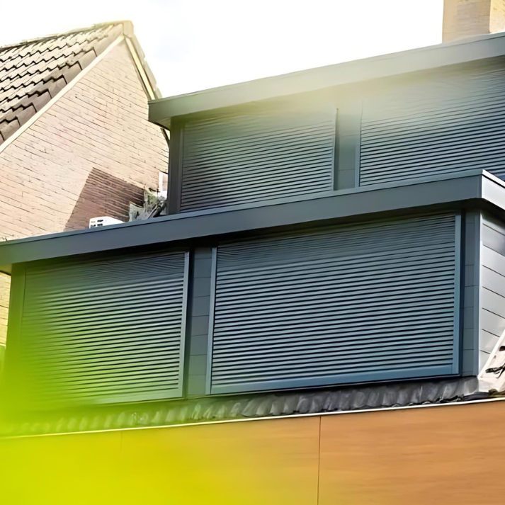 SUNFLECT® Solar Rolluik op maat - Grijze 7038 Omkasting en Blauw 5011 Lamellen