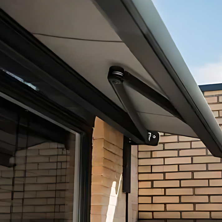 SUNFLECT® Terrasscherm op maat - Antraciet structuurlak (Ral 7016) en Antraciet-grijs gestreept 31509 Doek